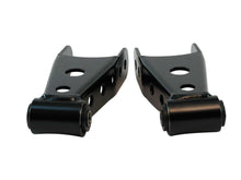 Load image into Gallery viewer, BELL TECH 6400 88-18 GM P/U 2in Drop Shackle Kit