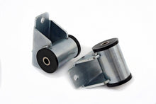 Load image into Gallery viewer, DAYSTAR PRODUCTS INTERNATIONAL KJ01004BK 84-05 Jeep 6 Cylinder Motor Mount