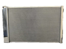 Load image into Gallery viewer, FLUIDYNE PERFORMANCE RGM.3R3320.A Radiator GM C/K Jimmy Blazer 73-91