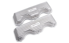 Load image into Gallery viewer, EDELBROCK 41409 Valve Cover Kit Classic Finned Chevy 348-409