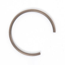 Load image into Gallery viewer, MAHLE PISTONS 9900539 0.945in x 1.6mm Round Wire Lock